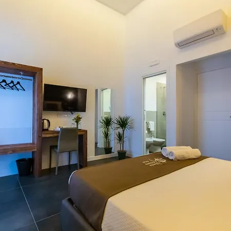 Santa Chiara 4* Nápoles