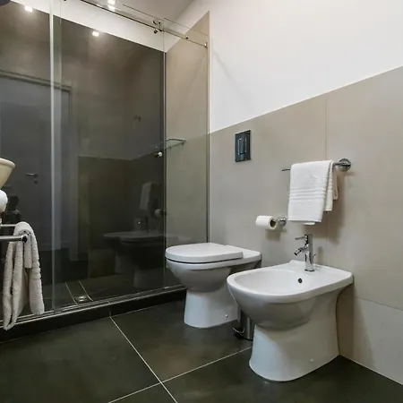 Alojamento de Acomodação e Pequeno-almoço Santa Chiara Nápoles