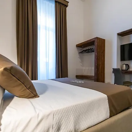 Santa Chiara 4* Nápoles