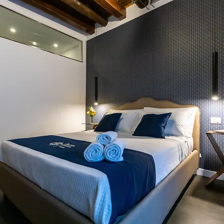 Bed and breakfast Santa Chiara 4*