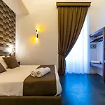 Santa Chiara 4*