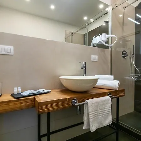 Santa Chiara 4*