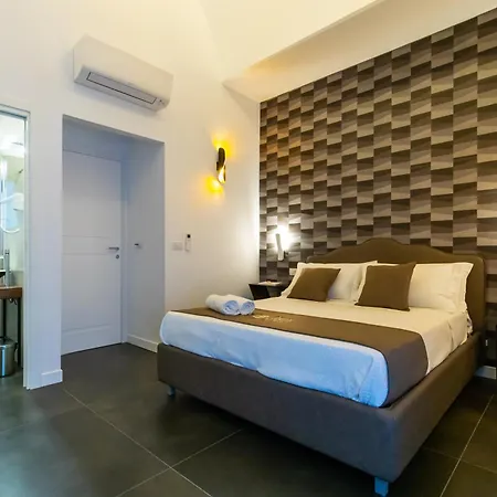 Santa Chiara 4*