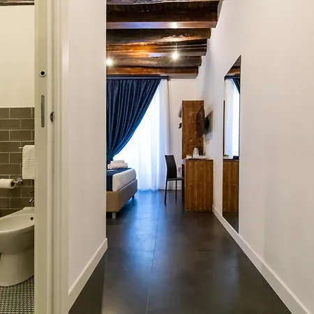 Santa Chiara 4*
