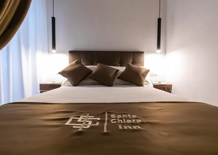 Santa Chiara B&B 나폴리